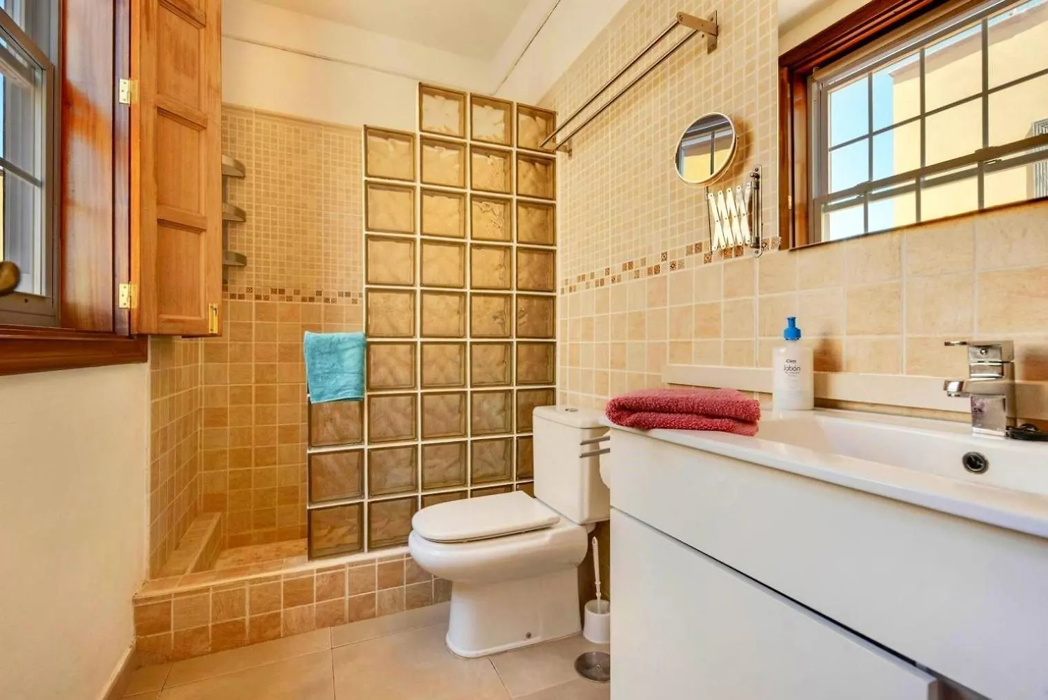 Holiday home Gepflegtes Ferienhaus In Teneriffas Sonnigem Sueden Las Galletas