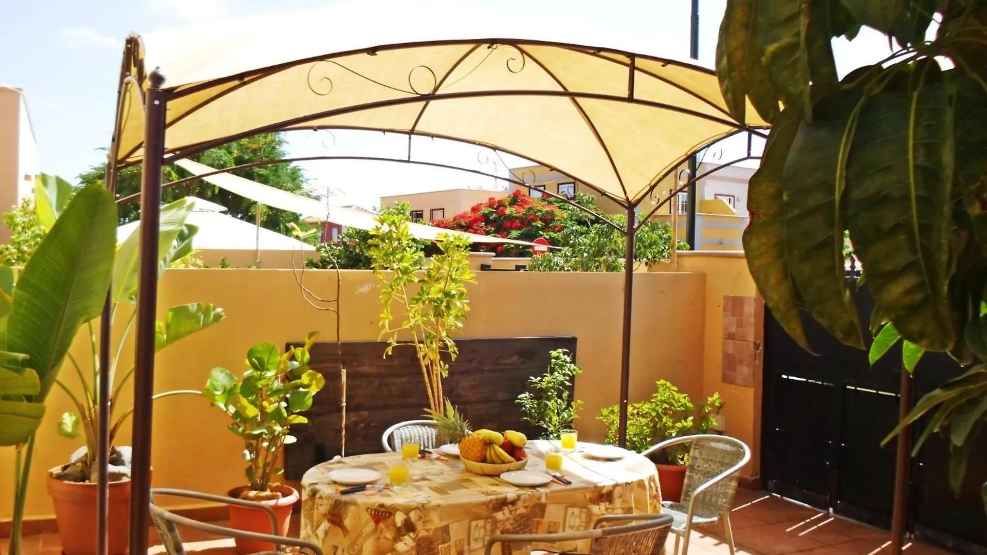 Holiday home Gepflegtes Ferienhaus In Teneriffas Sonnigem Sueden Las Galletas