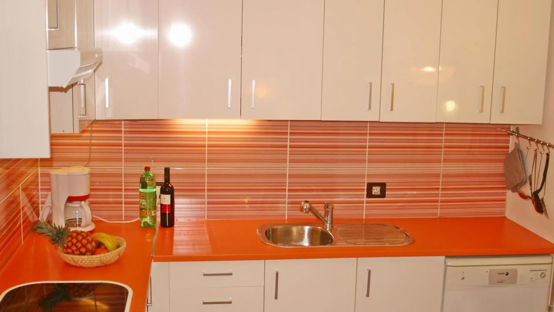 Gepflegtes Ferienhaus In Teneriffas Sonnigem Sueden Las Galletas Holiday home